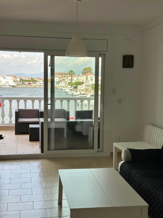 Апартаменты Apartamento En El Canal De Empuriabrava II Экстерьер фото